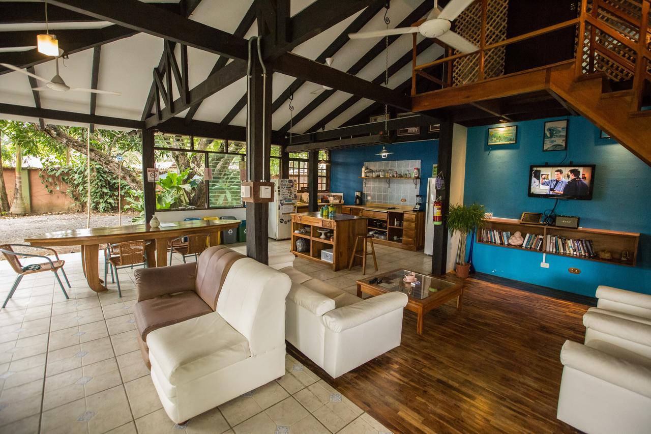 Jaco Inn Экстерьер фото