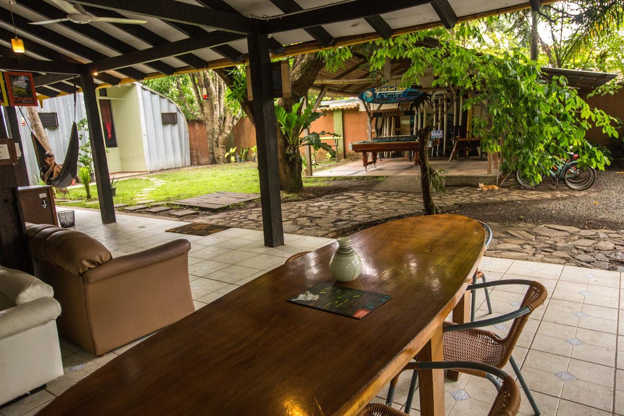 Jaco Inn Экстерьер фото